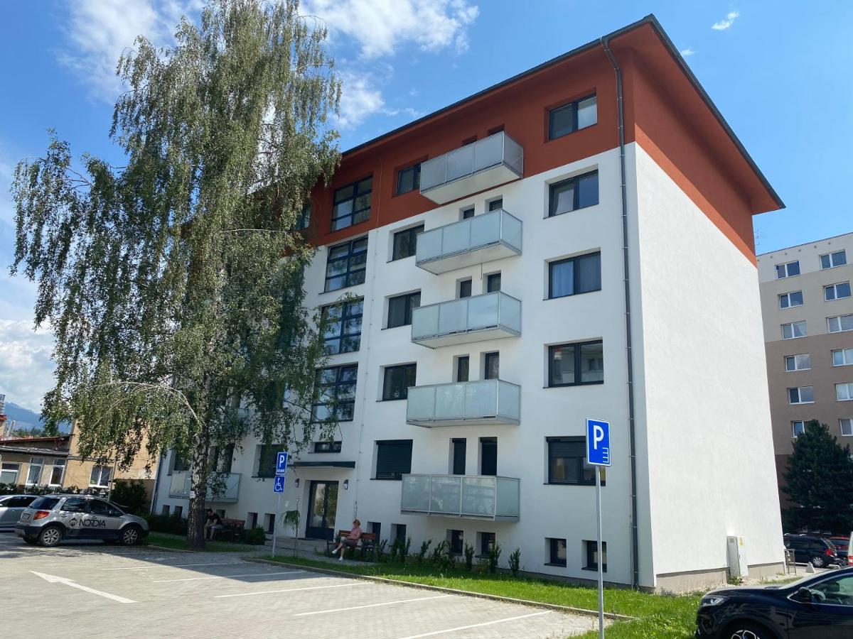 Flexihome Sk - Bellova - Brand New - Neftflix - Private Parking Liptovsky Mikulas Bagian luar foto